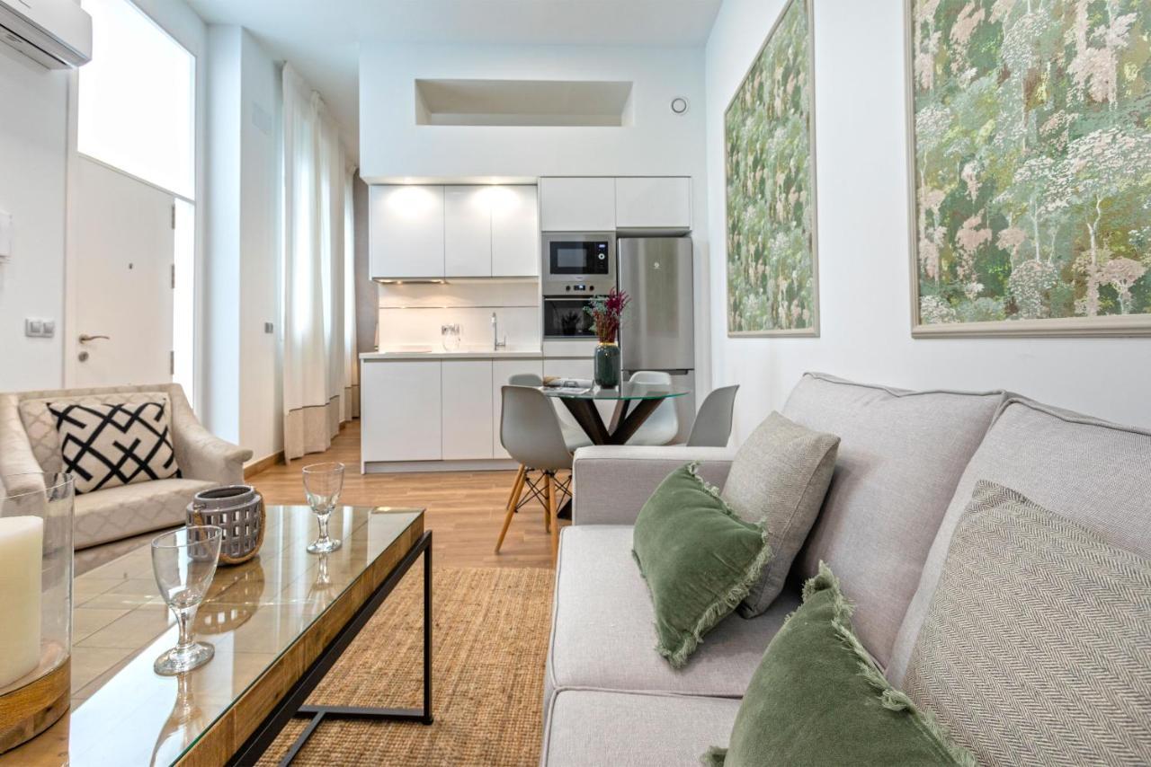 Genteel Recaredo Apartment *