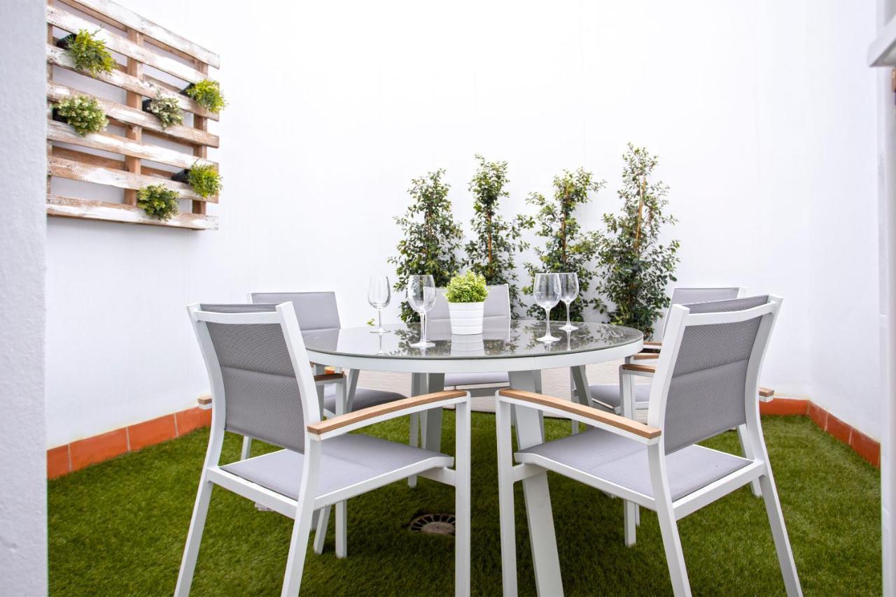 Genteel Recaredo Apartment *