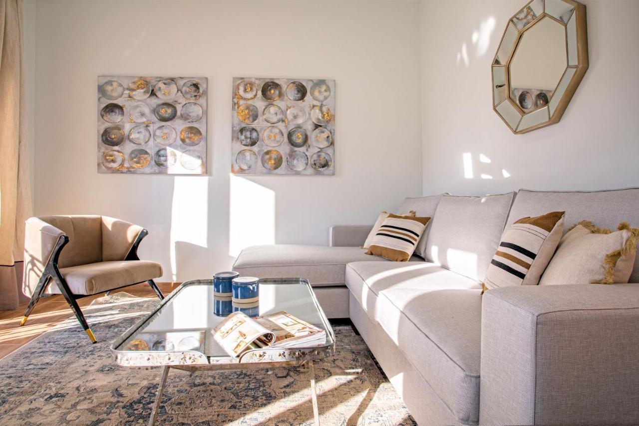 Genteel Recaredo Apartment *