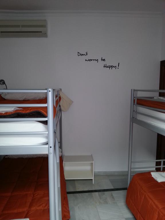 Babel Hostal *