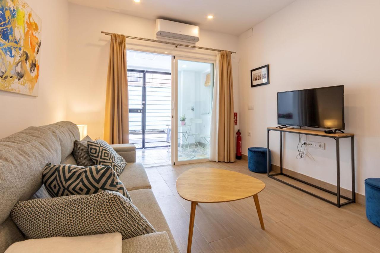 Nine O'clock Metrosol Apartment