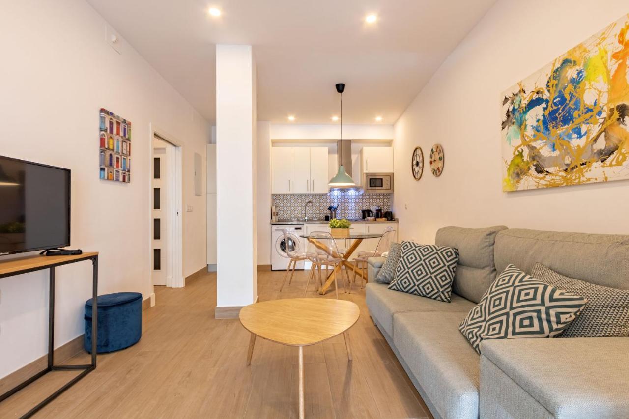 Nine O'clock Metrosol Apartment