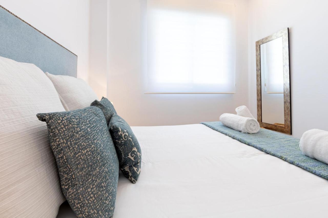 Nine O'clock Metrosol Apartment