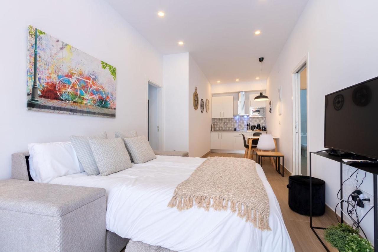 Nine O'clock Metrosol Apartment *
