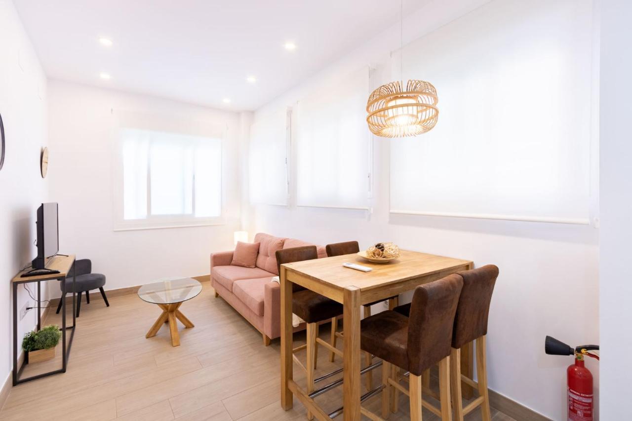 Nine O'clock Metrosol Apartment *