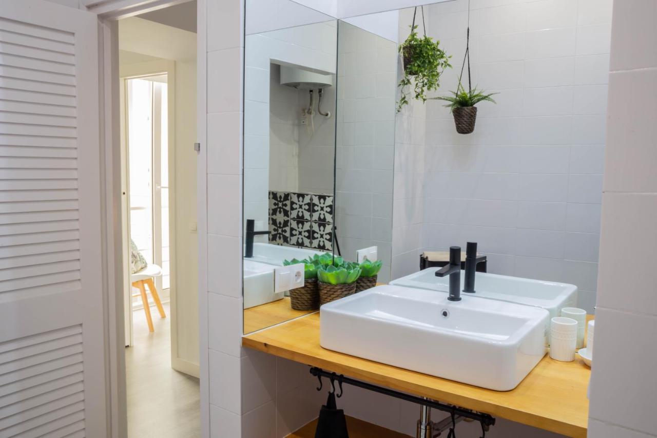 Behouse Santa Cruz Apartment Seville