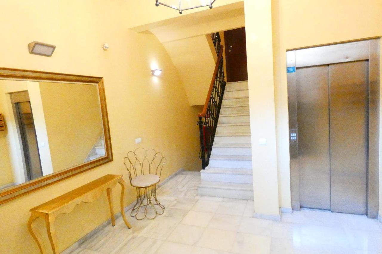 Apartamento Homeyseville-luxury Arenal 6 Pax, Parking Optional Sevilla