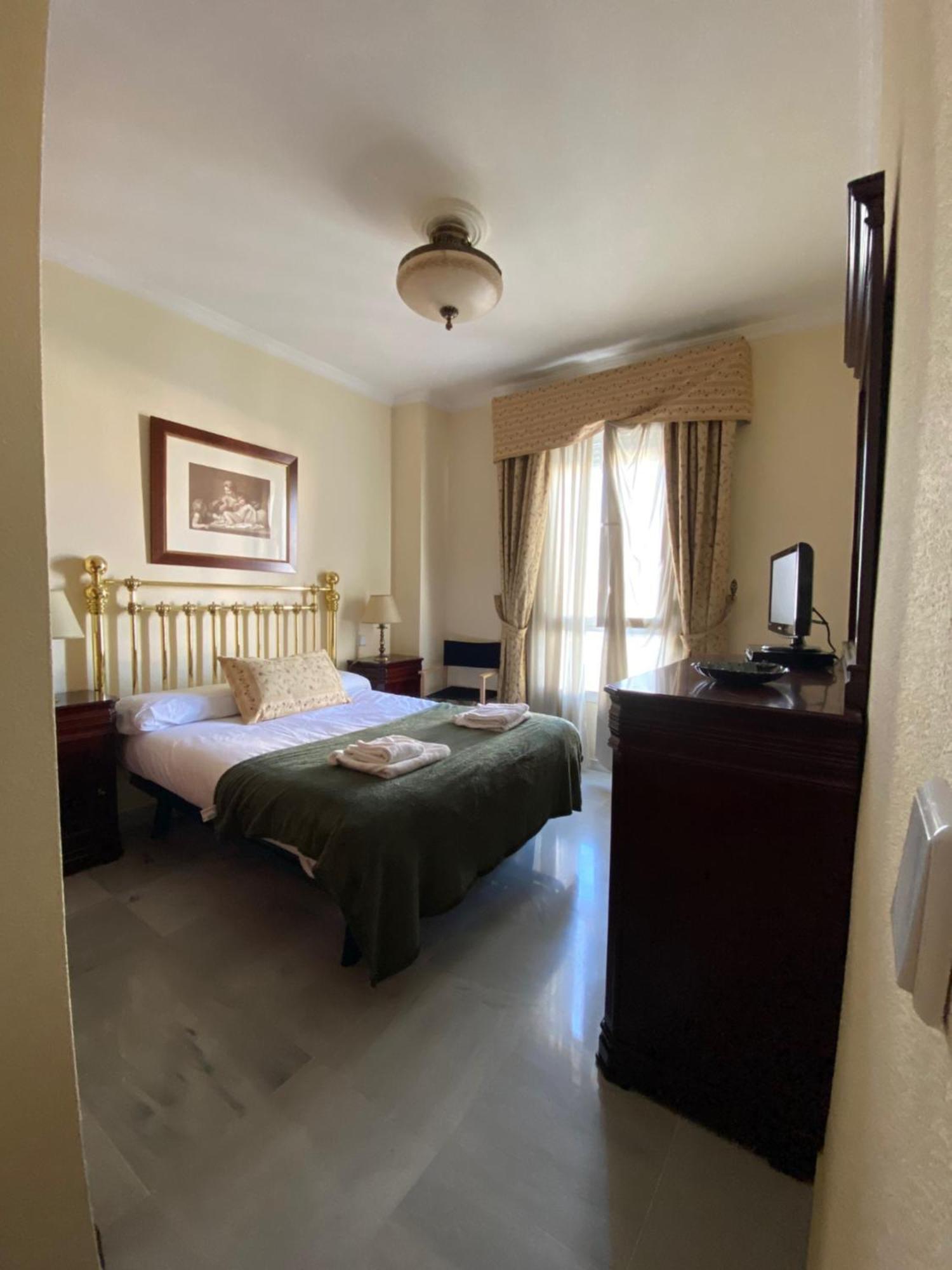 Apartamento Fantástico Con Parking Avenida De Cadiz