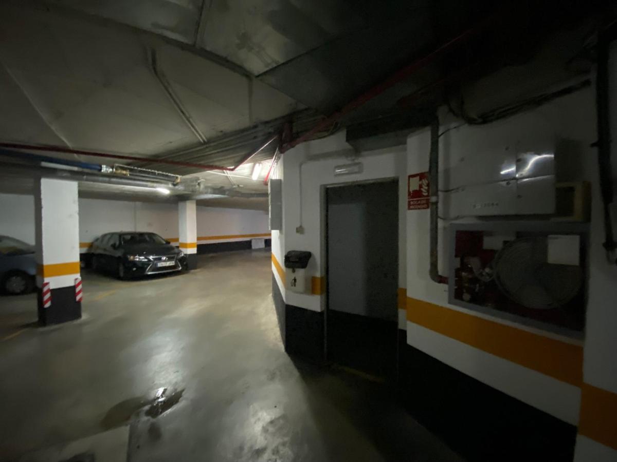 Fantástico Con Parking Avenida De Cadiz
