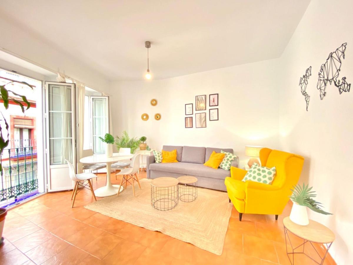 Comfortable Old Town, Parking Optional Apartamento Sevilla