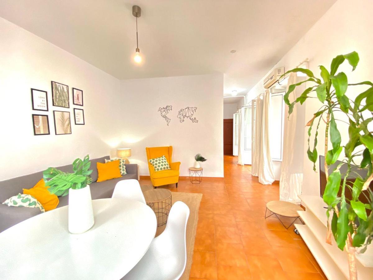 Apartamento Comfortable Old Town, Parking Optional *
