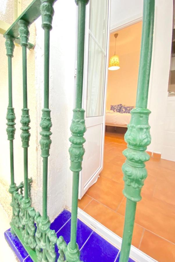 Comfortable Old Town, Parking Optional Apartamento