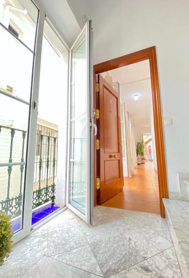 Apartamento Comfortable Old Town, Parking Optional *