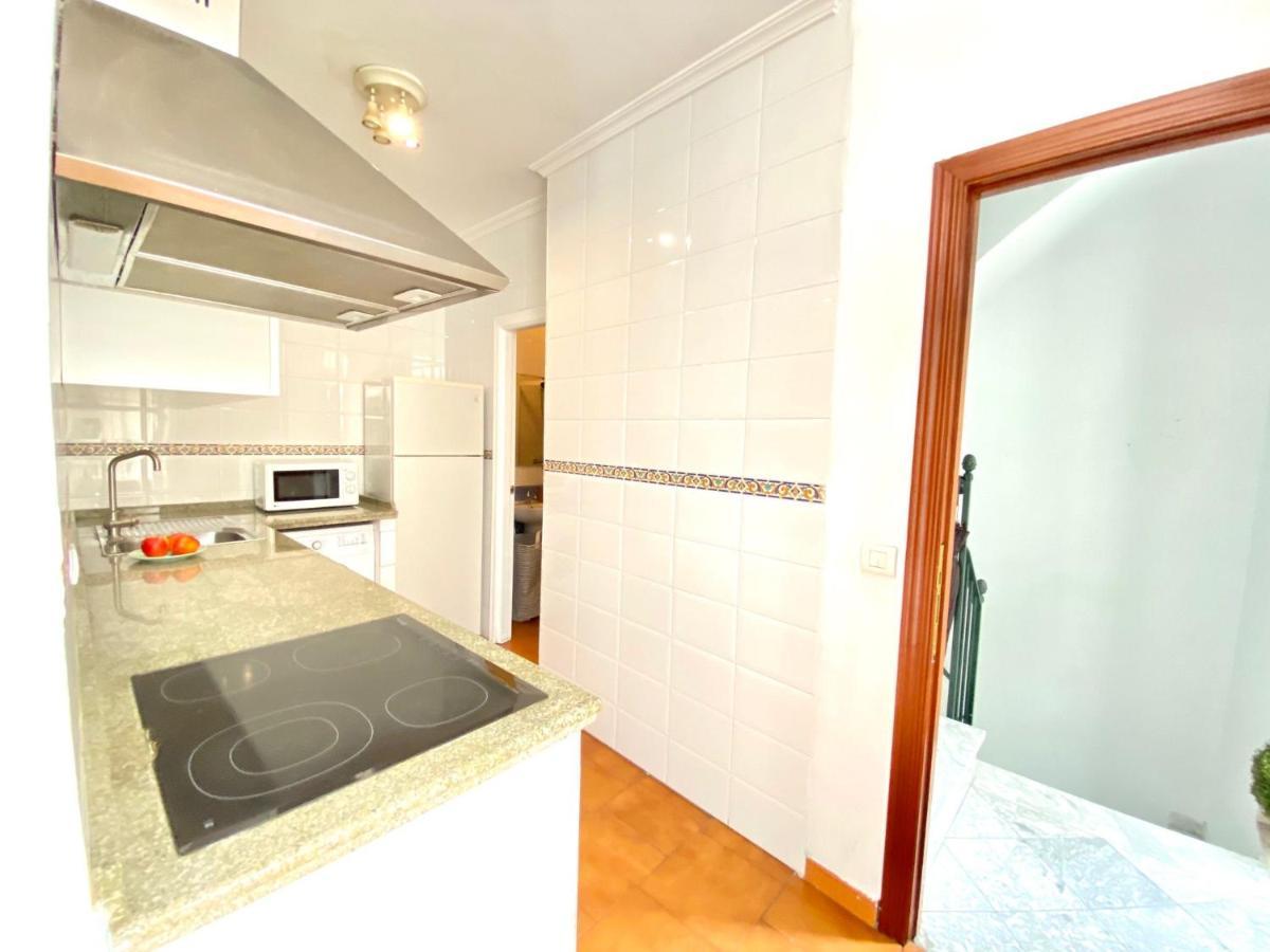 Comfortable Old Town, Parking Optional Apartamento