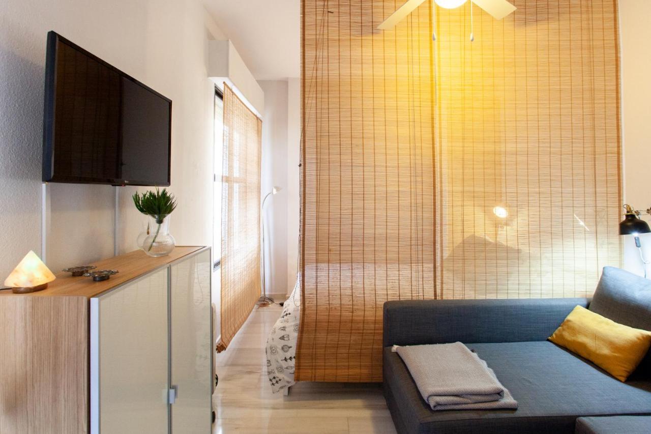 Apartment Pikis Center 1 *