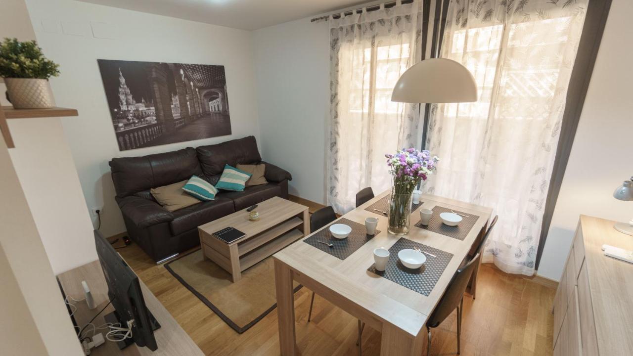 Rentalsevilla Coqueto Apartamento Con Terraza Privada Seville