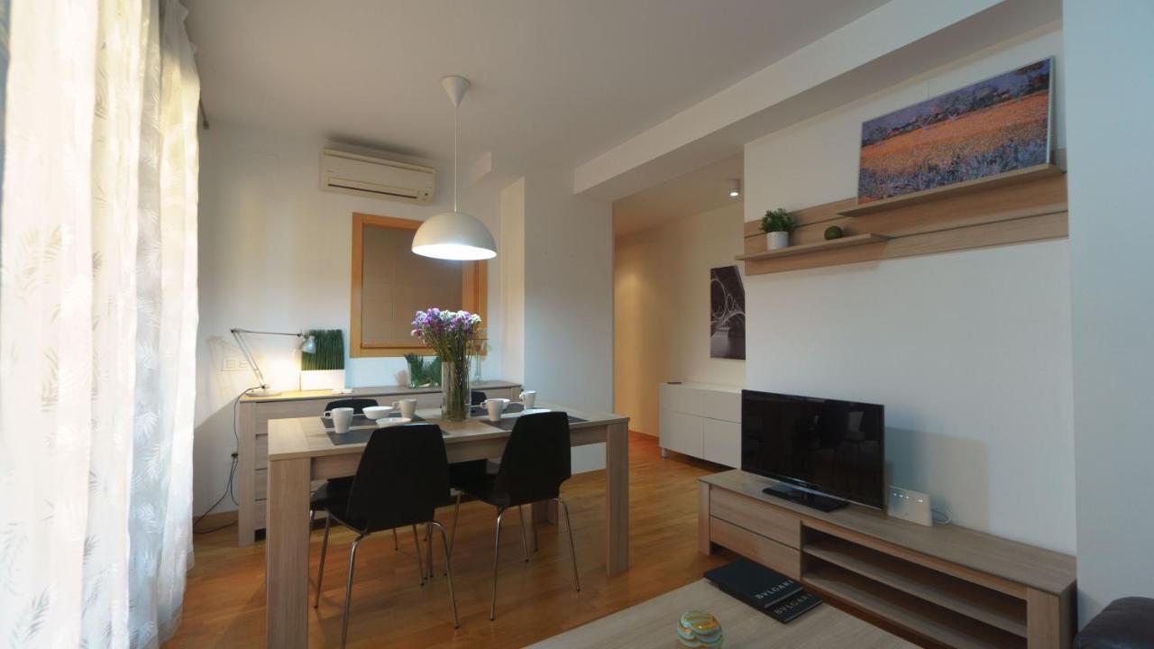 Rentalsevilla Coqueto Apartamento Con Terraza Privada Apartment Seville