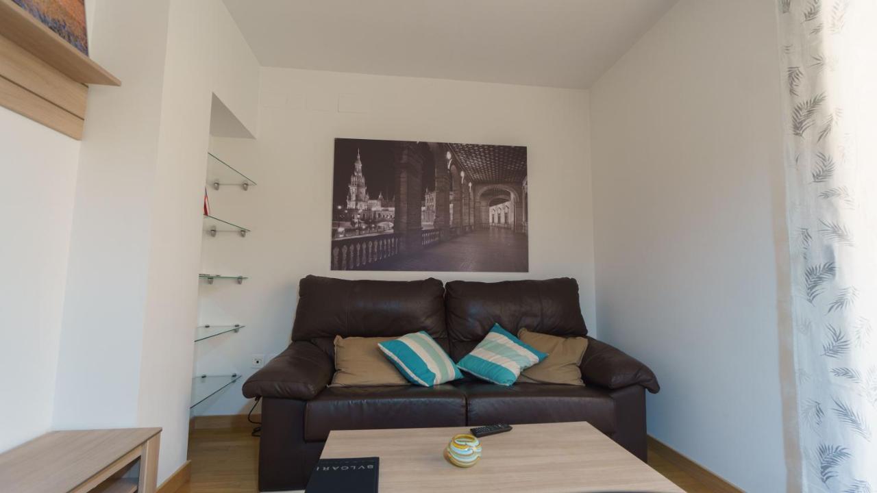 Rentalsevilla Coqueto Apartamento Con Terraza Privada Seville