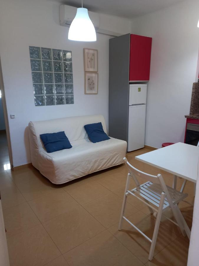 Triana Y Apartment