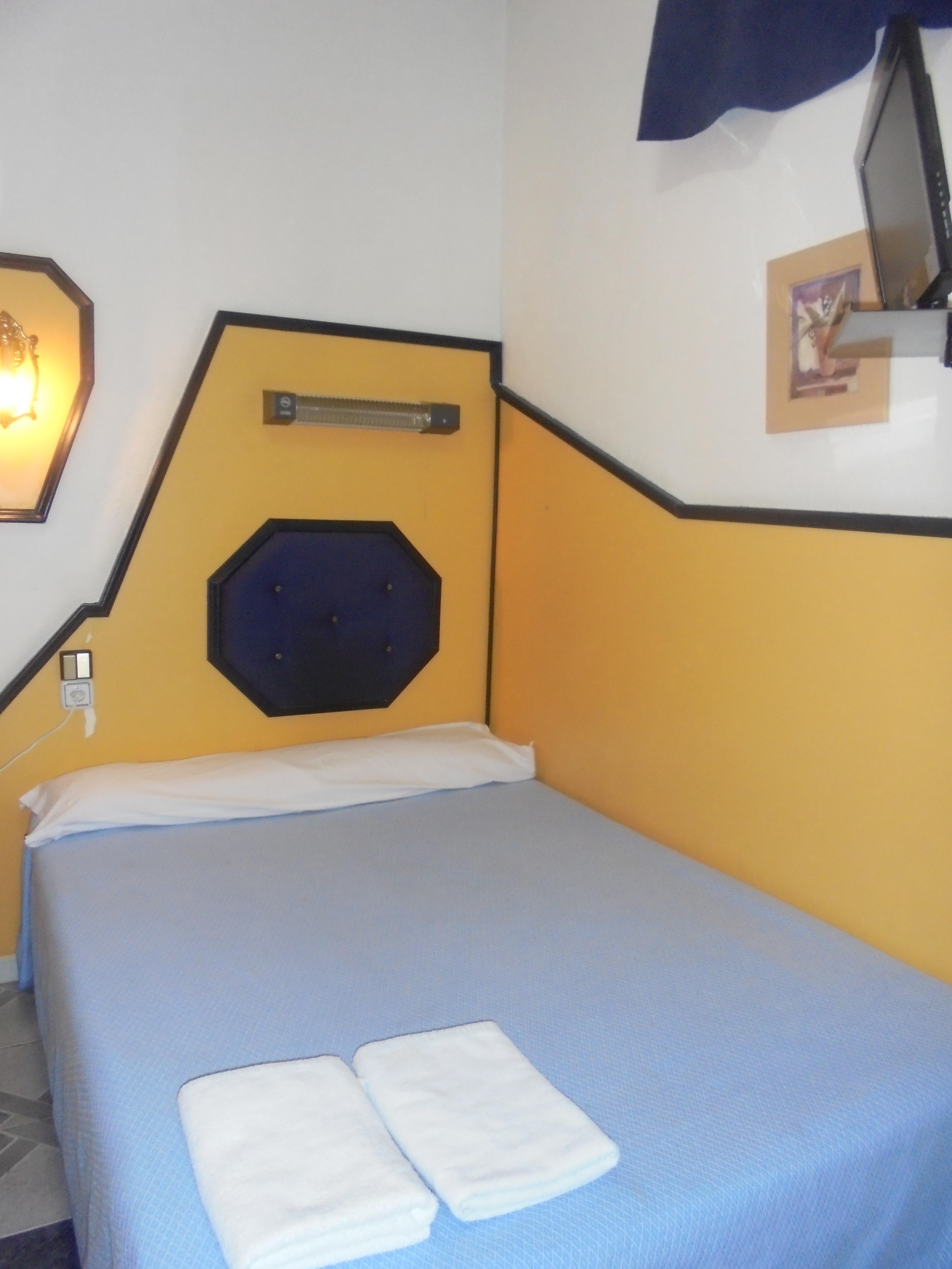 Pensión Nuevo Pino 2*