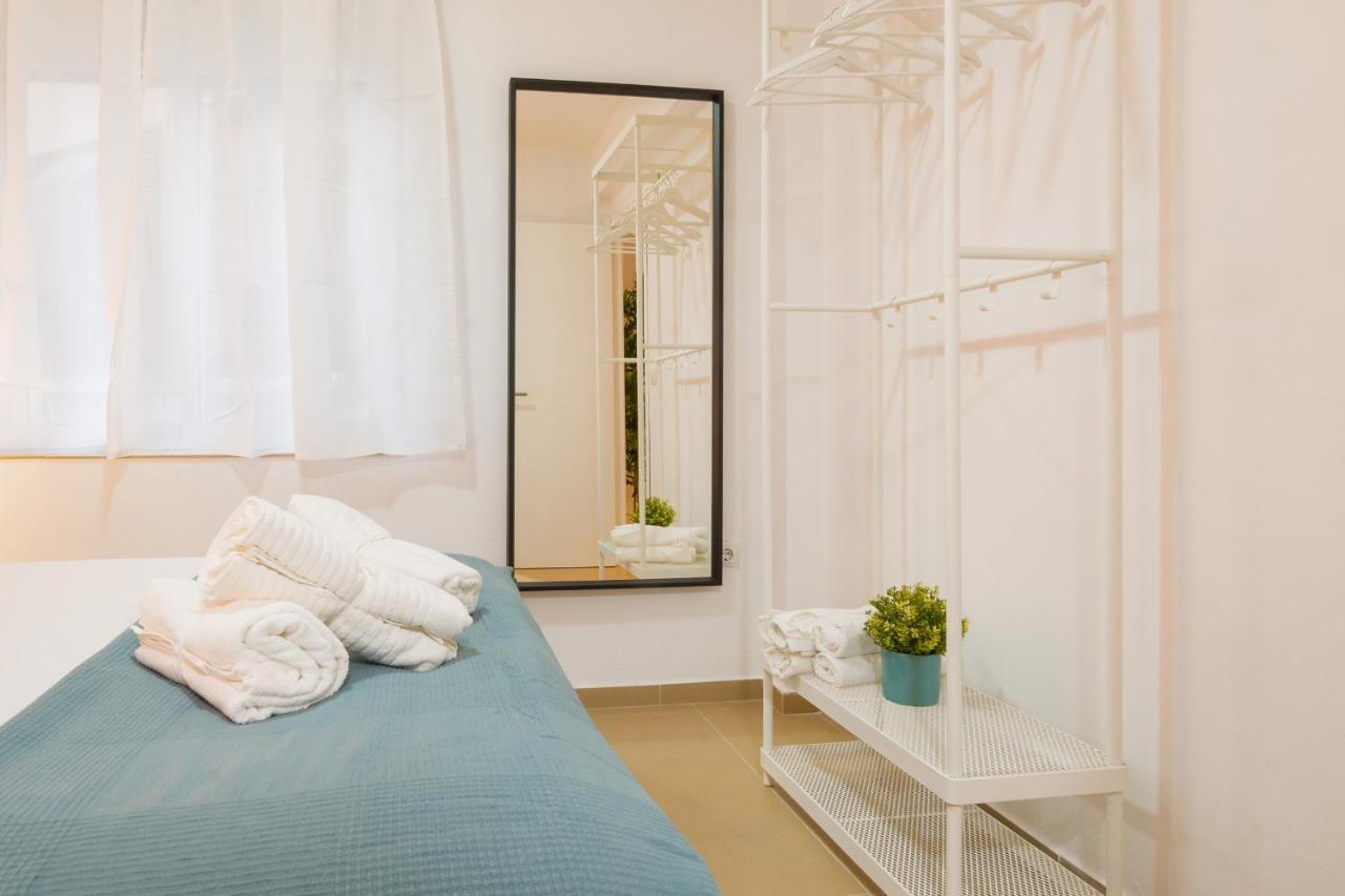 Anfitrion 3 * Sevilla