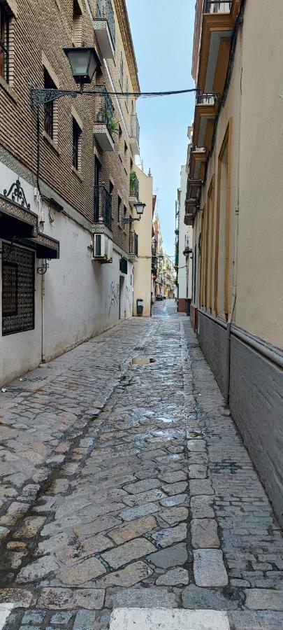 Charming With Pool And Garage Apartamento