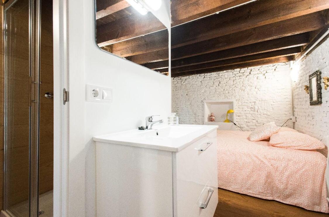 Airbhouse Private & Habitación en casa particular *