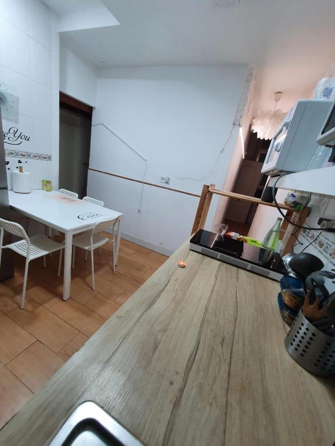 Airbhouse Private & Sevilla