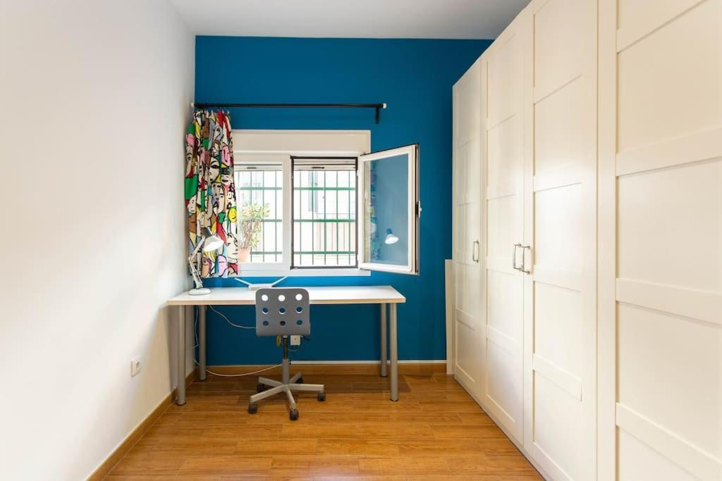 Large Tracatra Apartamento Sevilla