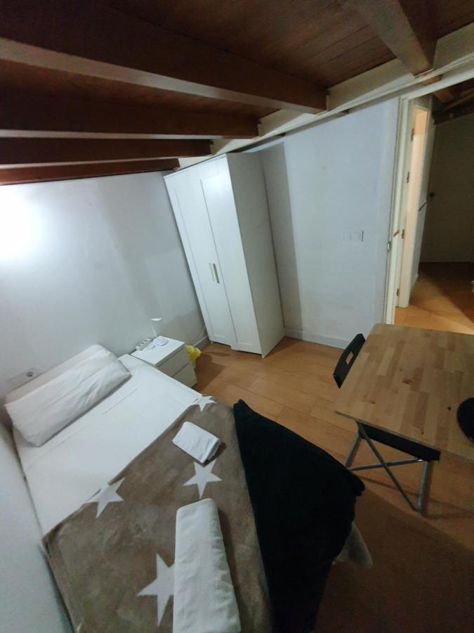 Airbhouse Private & * Sevilla