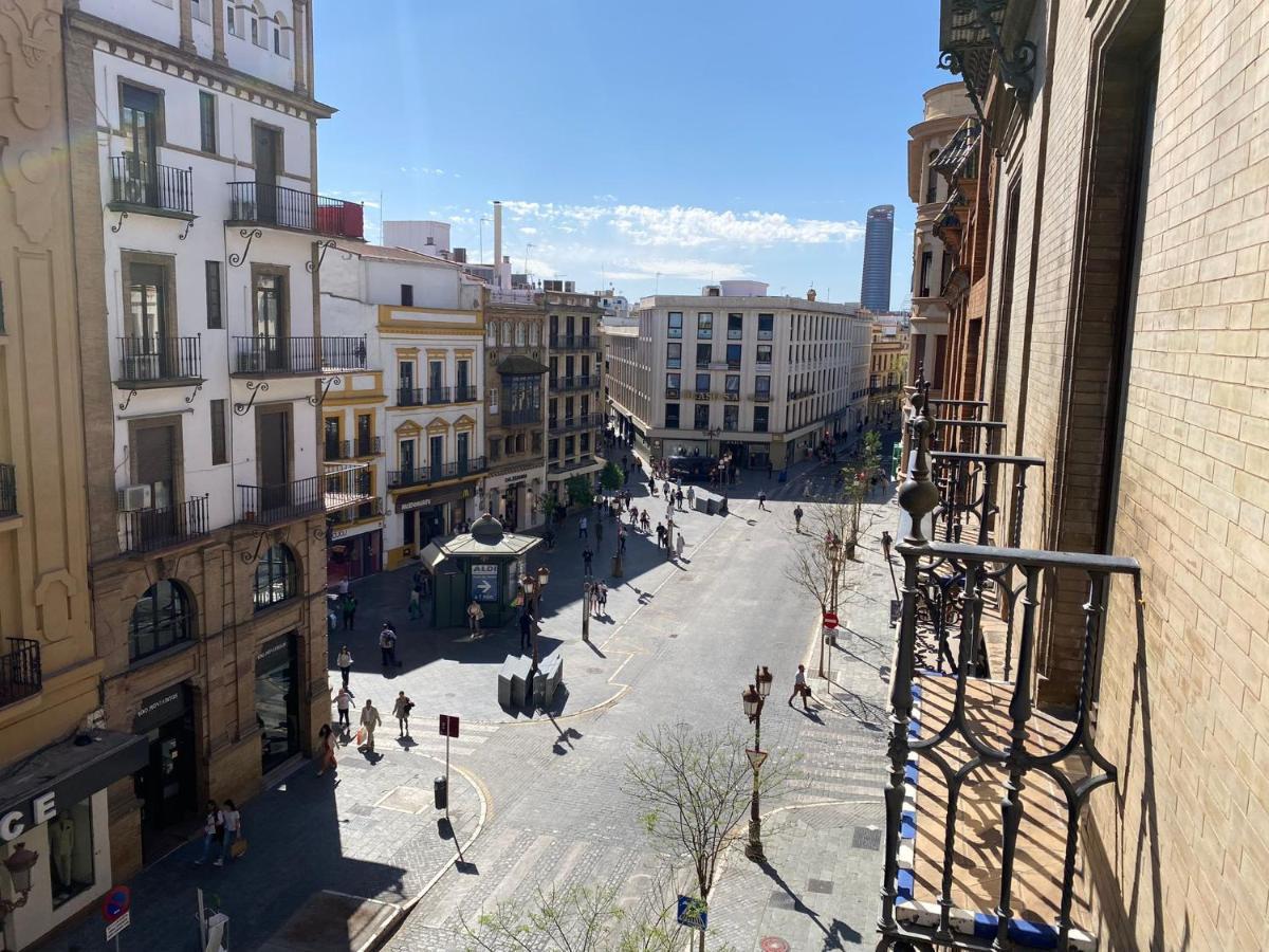 Deluxe * Sevilla