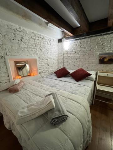 Habitación en casa particular Airbhouse Private & Sevilla