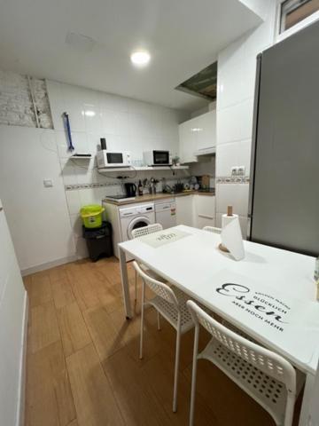 Airbhouse Private &