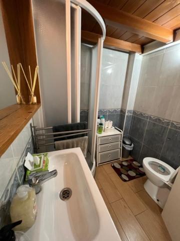 Airbhouse Private & Habitación en casa particular Sevilla