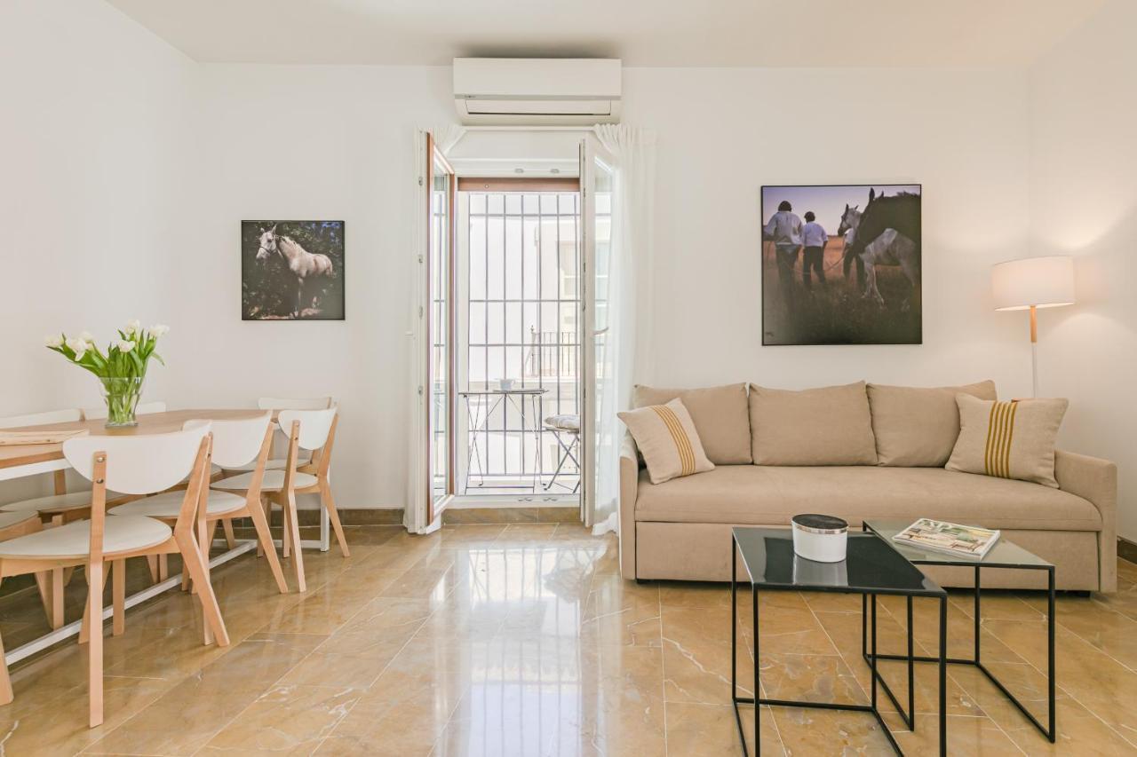 Isg Zaragoza-free Parking * Sevilla