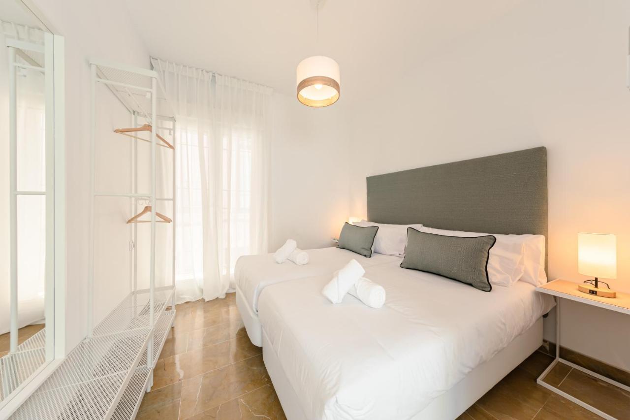 Isg Zaragoza-free Parking *