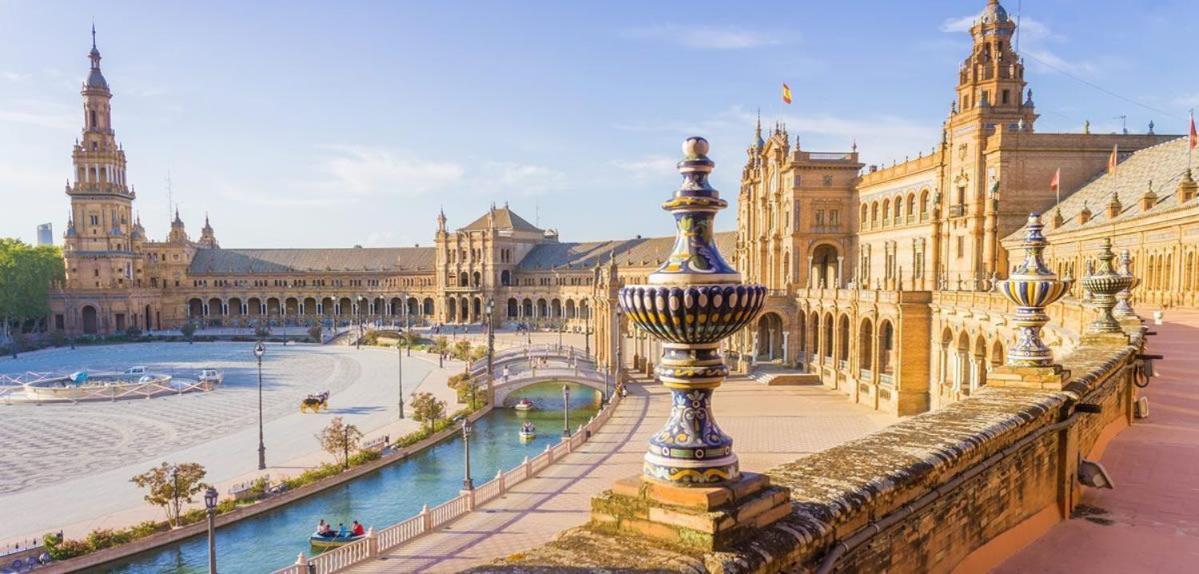 Plaza Espana, Acogedor Con Patio