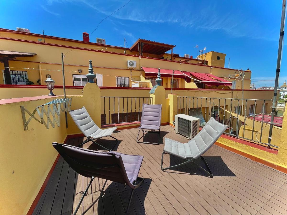 House -rooftop&jacuzzi -stayinseville Villa Seville