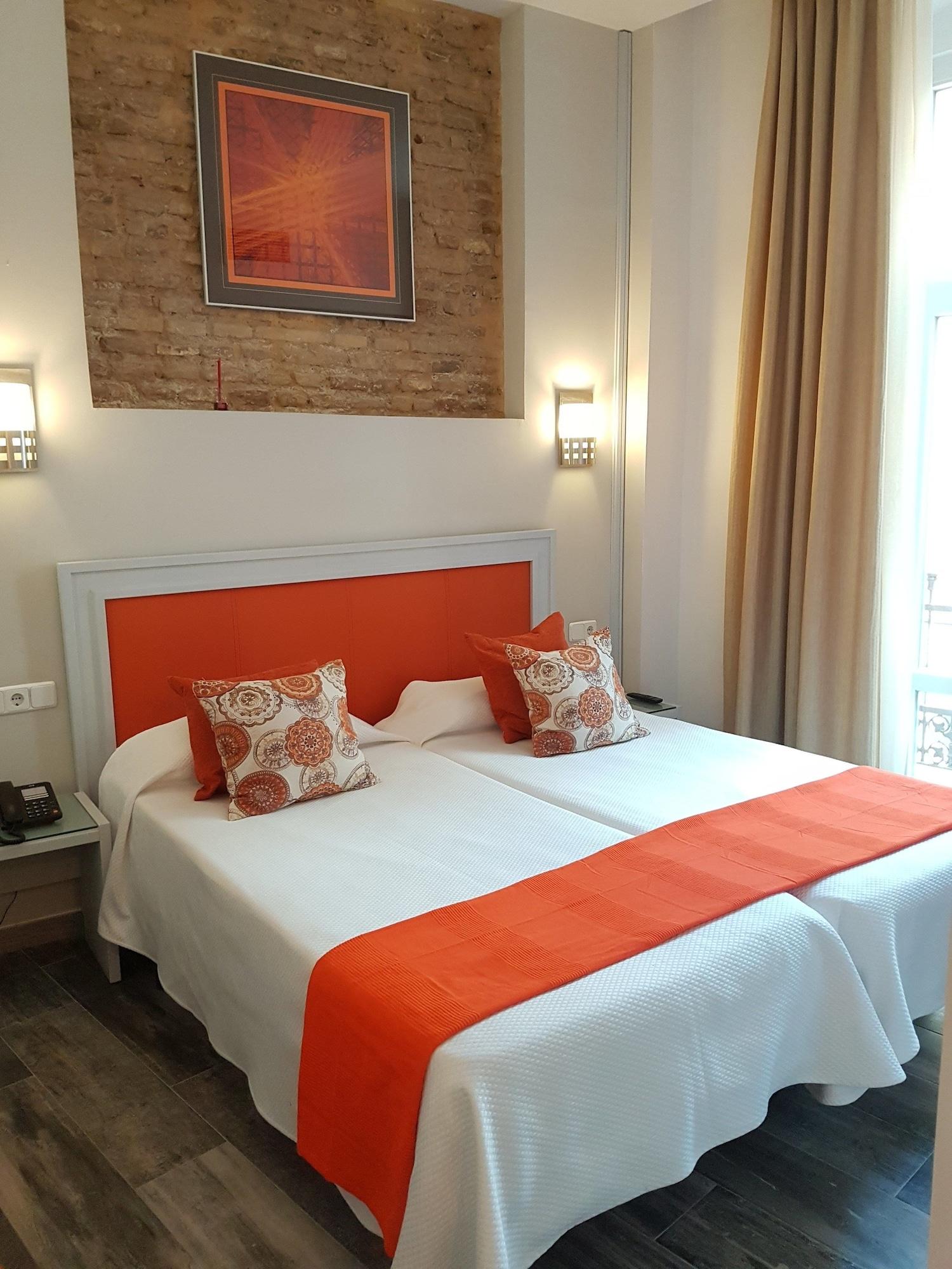 Y Doña Lola Hotel