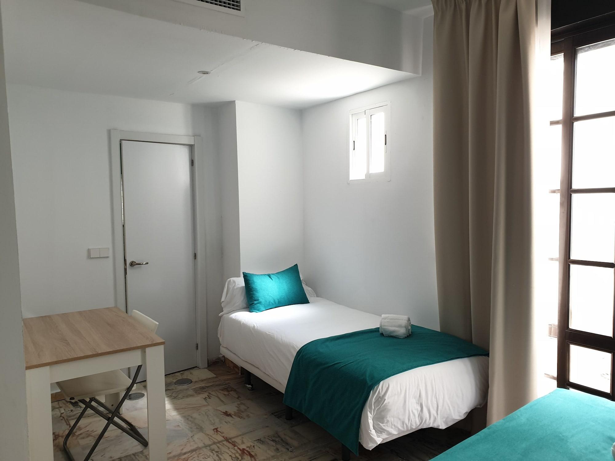 Y Doña Lola Hotel