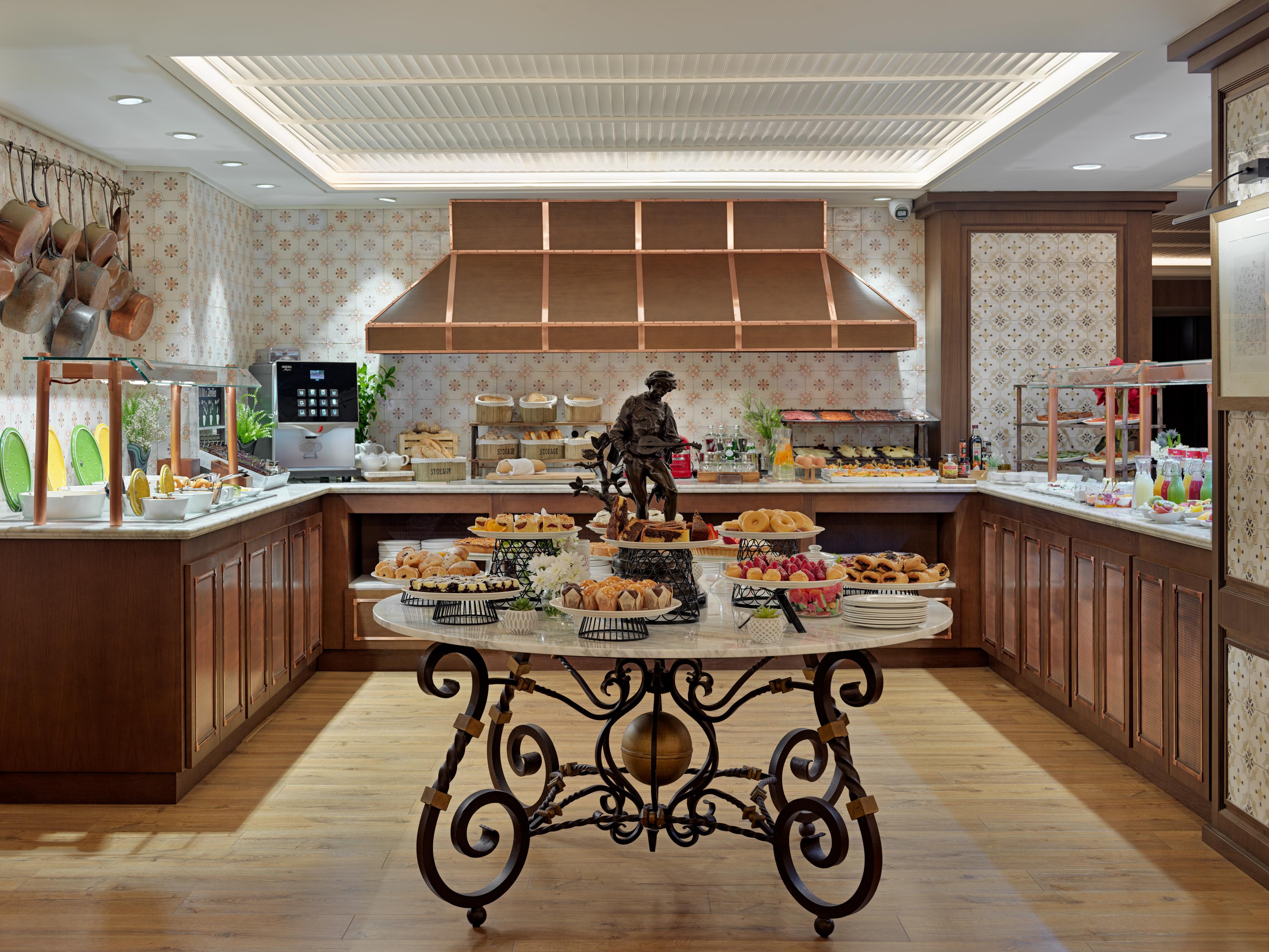 H10 Corregidor Boutique Hotel 3*