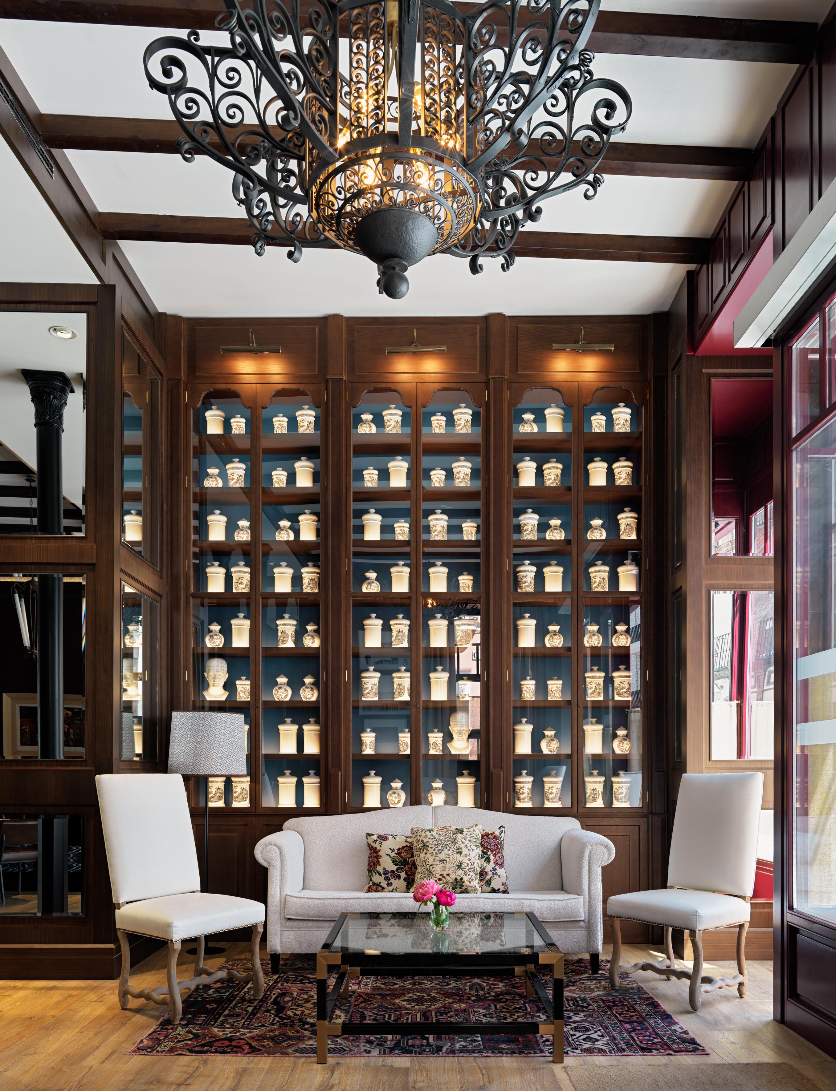 H10 Corregidor Boutique 3*