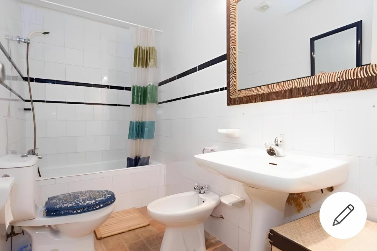 Exclusive With Stunning Patio In The Center Apartamento *