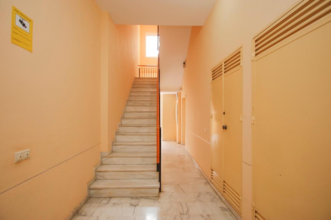 Apartamento Modern - Luxe Queen Bed - Walk To Isla Magica Sevilla