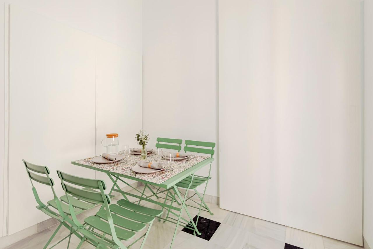 Aurora Terrace Apartment