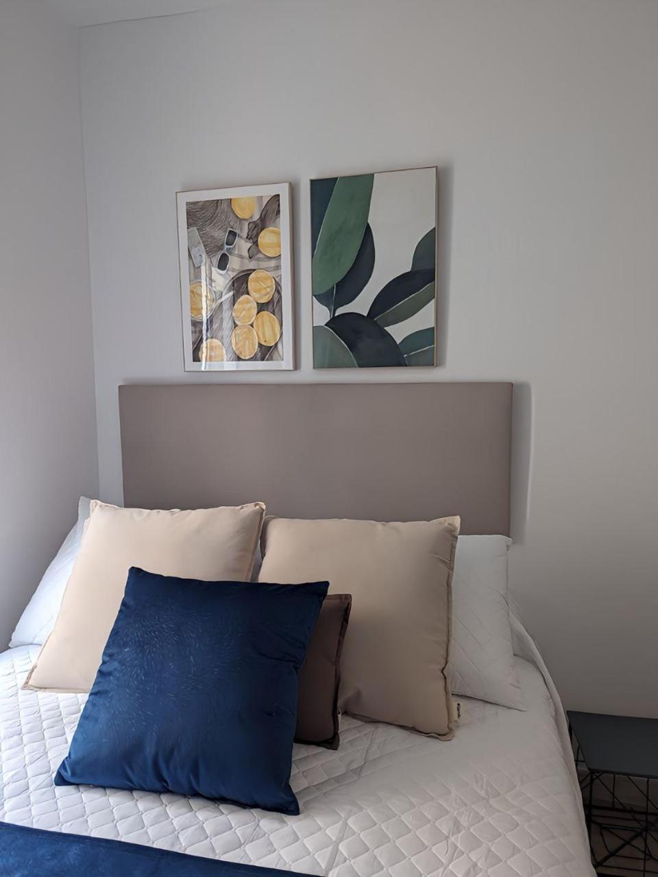 Lofts Center *