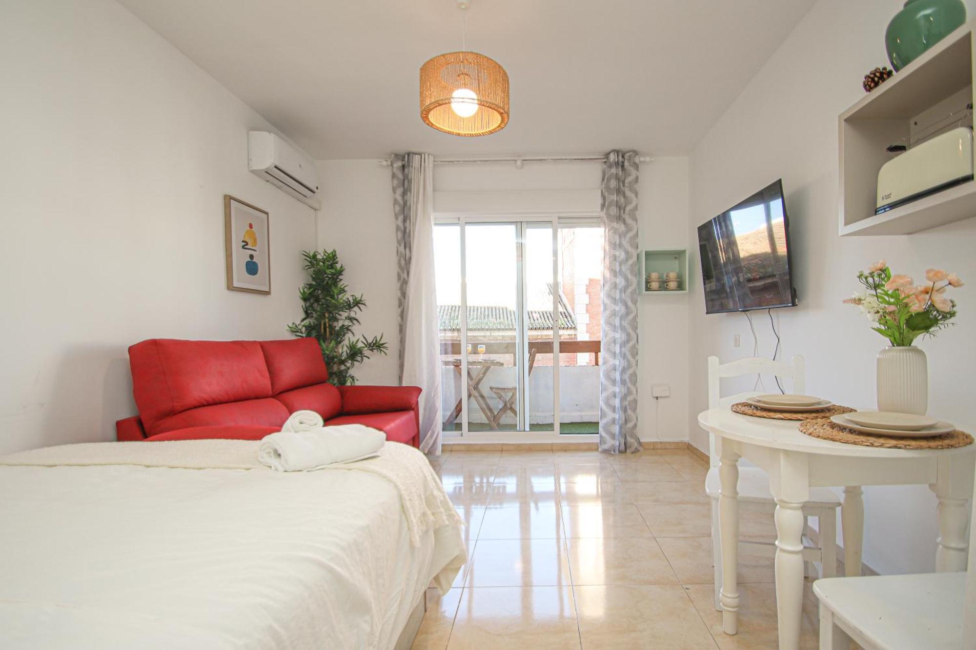 Fabulous With Great Views - 15m Giralda Apartment