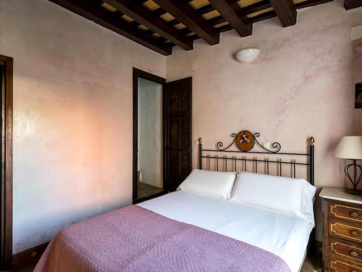 Historic House In The Center Sevilla