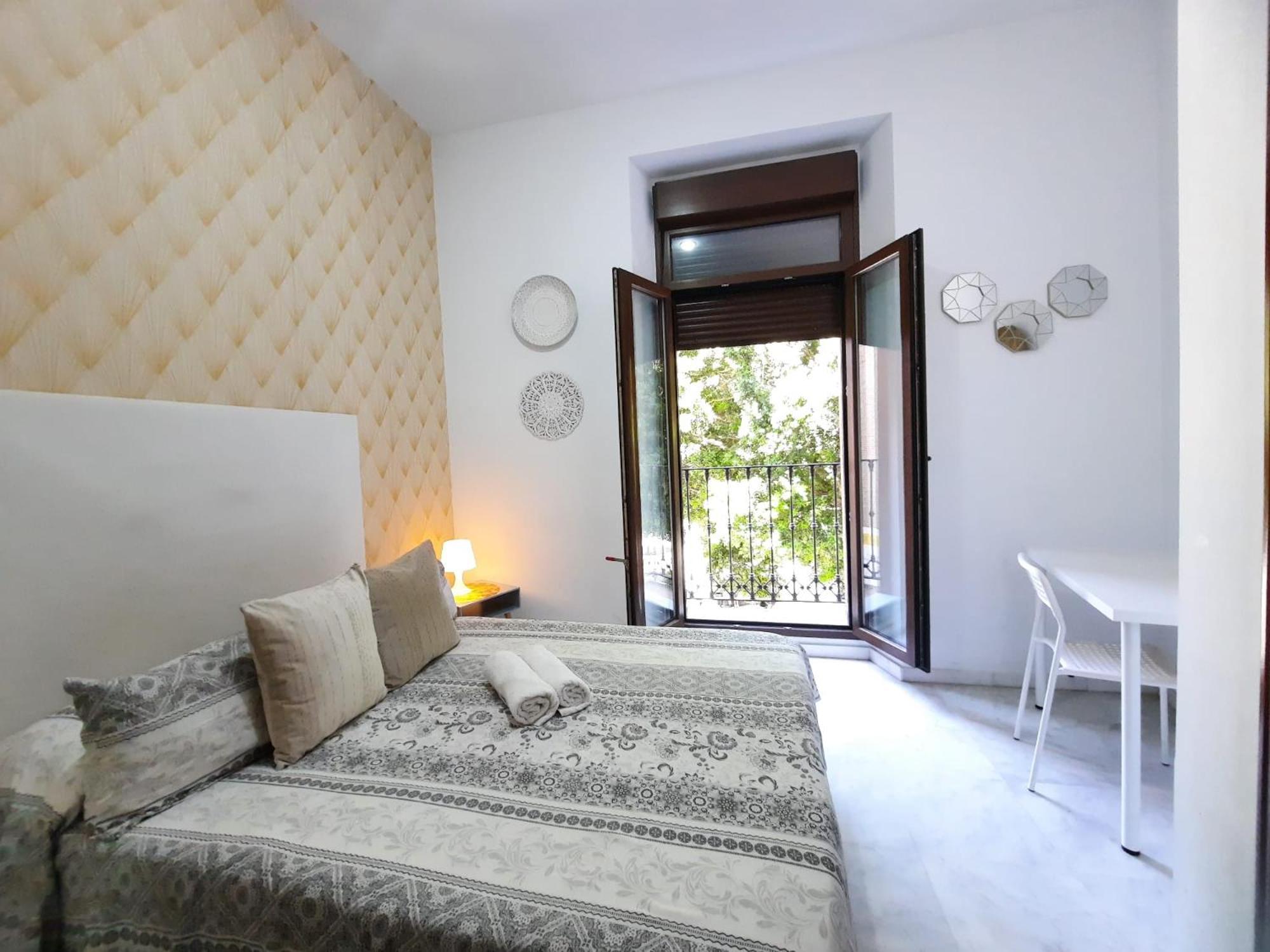 Budget & Lovely Setas * Sevilla