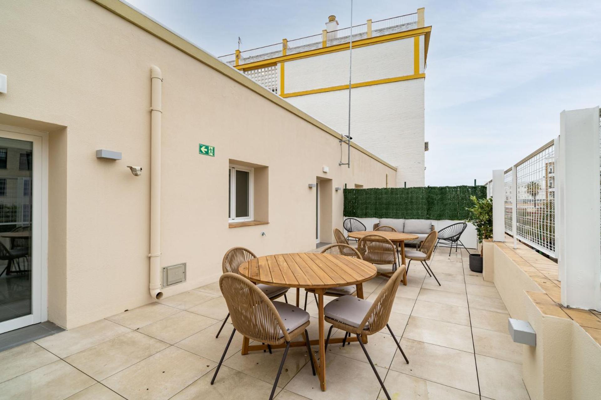 Limehome Ronda De Capuchinos Apartamento *